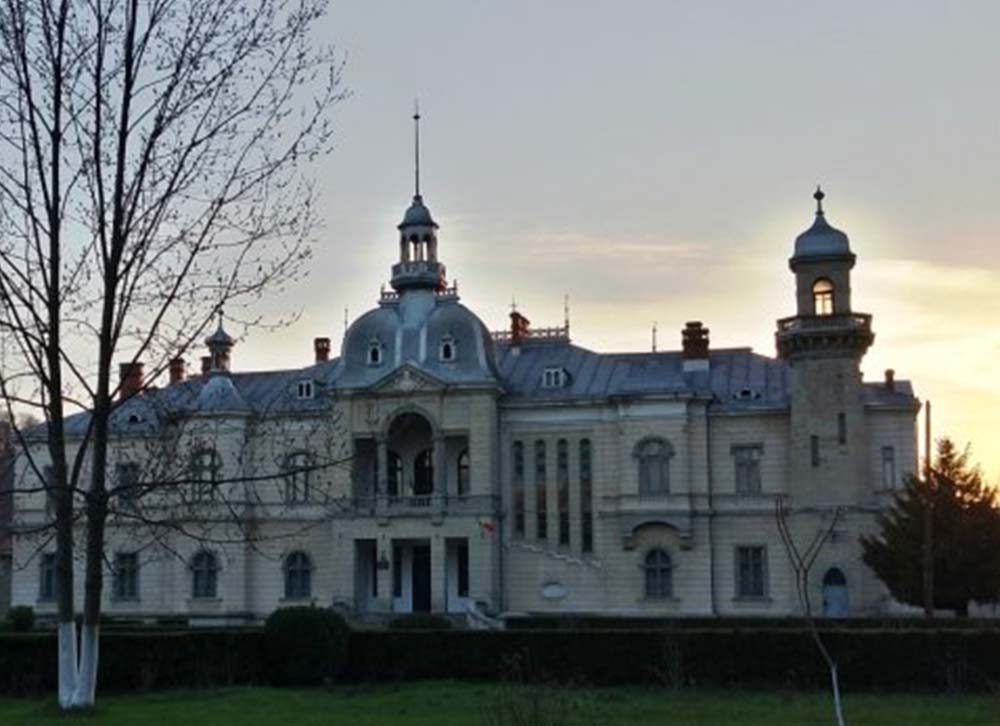 Palatul Ghika Comănești